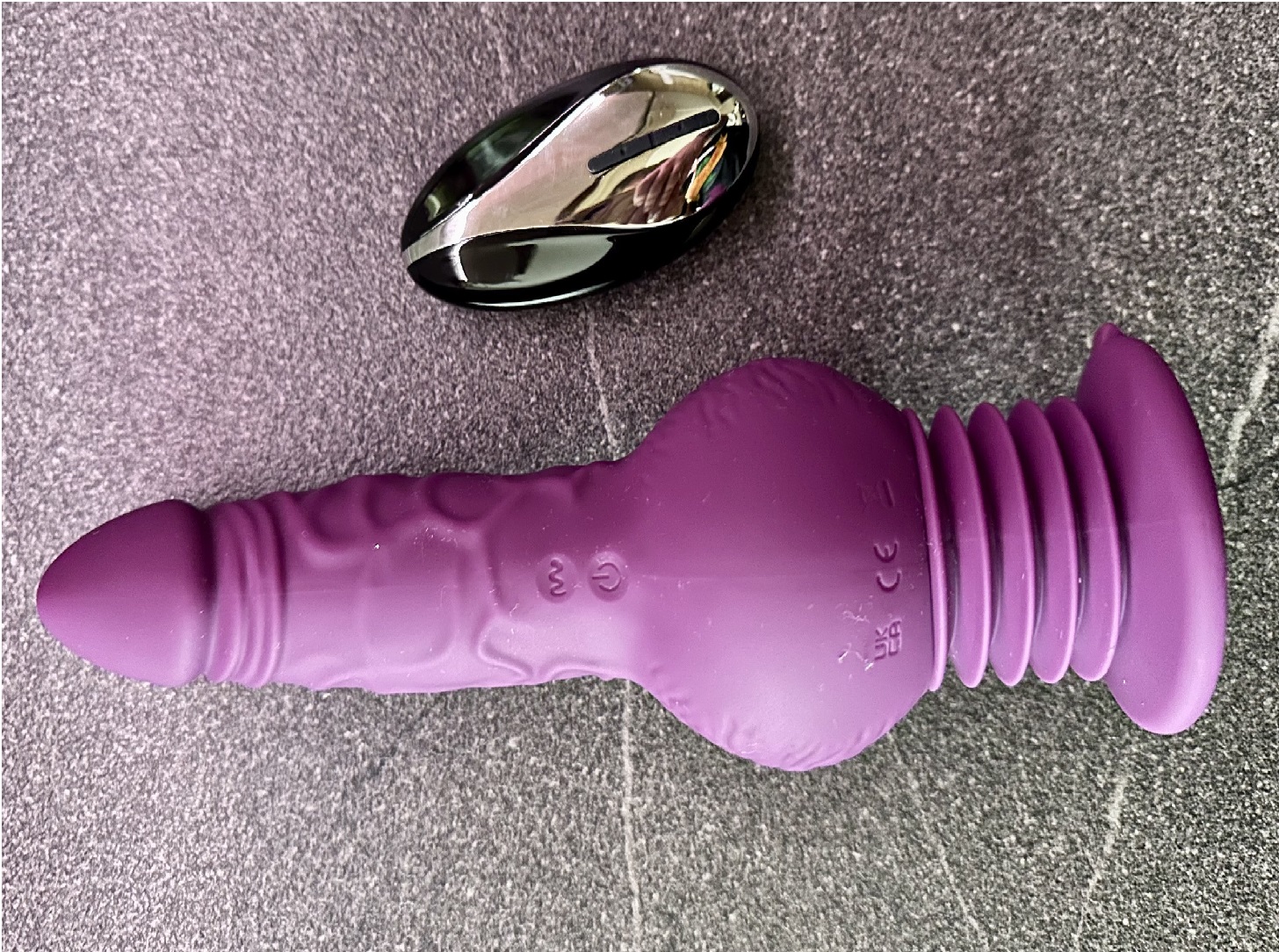 fialový přirážecí vibrátor basic x merlin