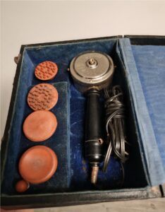 historický vibrátor - granwillove kladivo